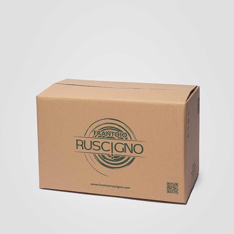 Scatola da imballo in cartone avana prodotta da Royal Box con logo Frantoio Ruscignon Matera stampato in verde.