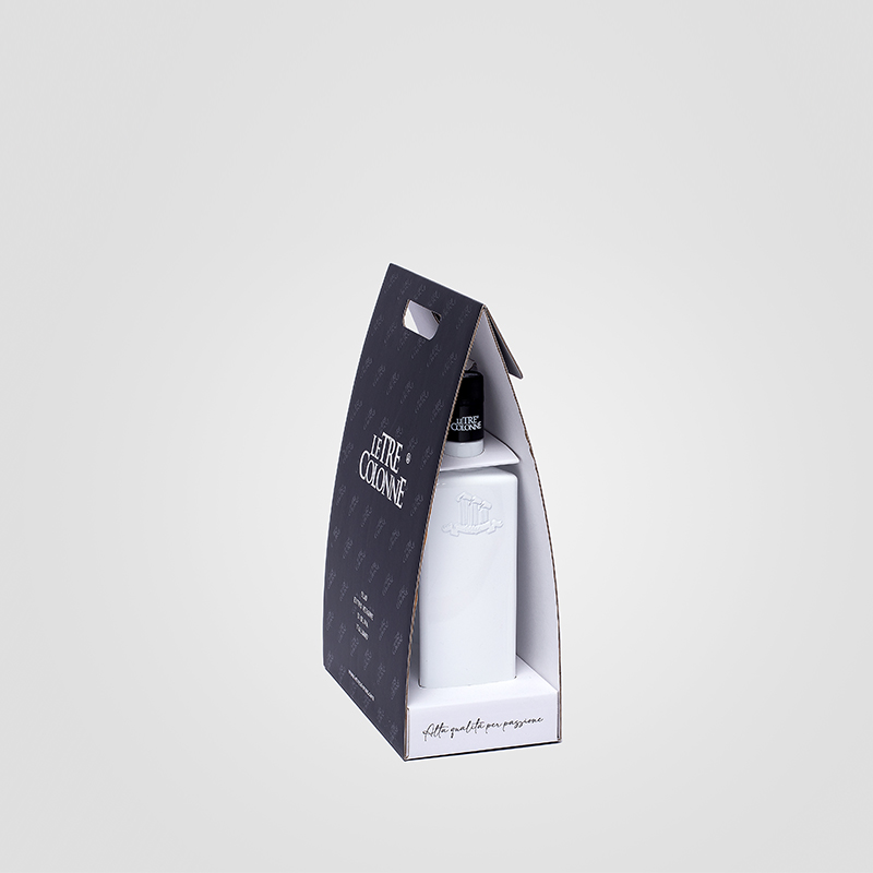 Portantino triangolare per due bottiglie di olio Le Tre Colonne.