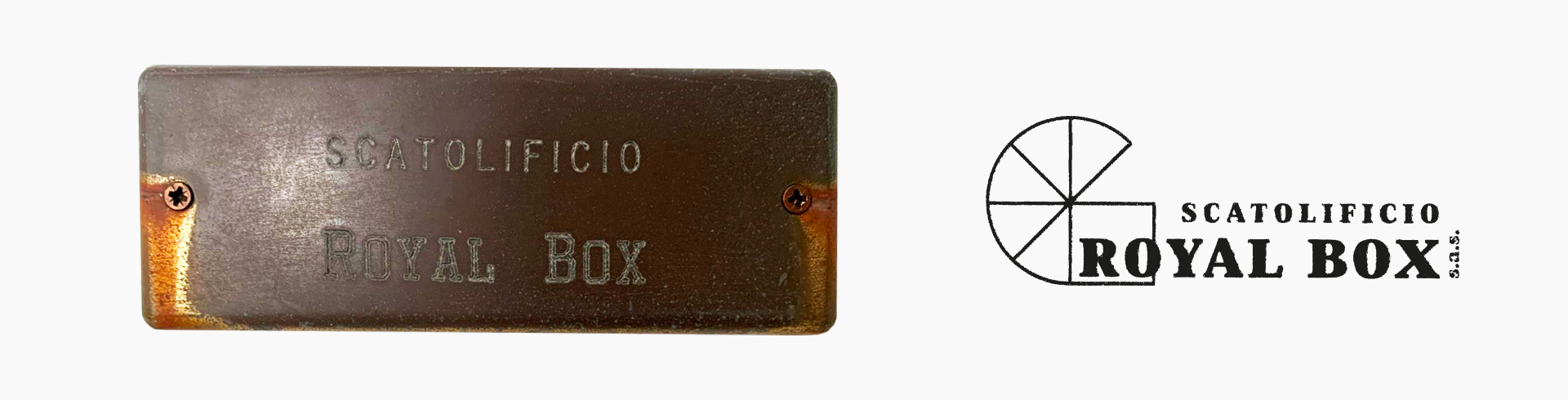 Insegna storica e primo logo di Royal Box, azienda italiana specializzata nella produzione di scatole e imballaggi personalizzati.